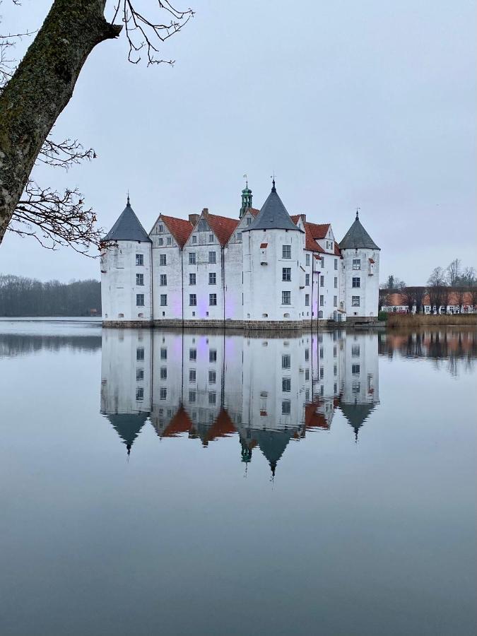 Zentrumsnahe Schoene Altbauwohnung Bis 4 Personen Flensbourg Extérieur photo